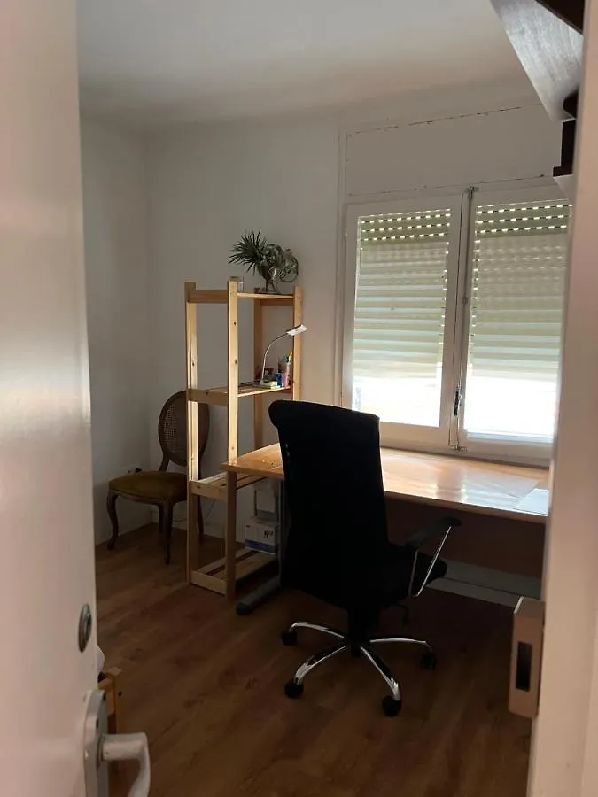 Habitacion Economica Apartment Figueres  Spain