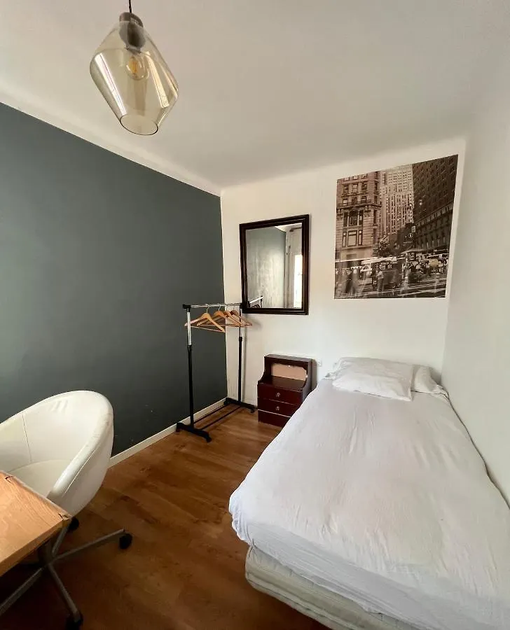Habitacion Economica Apartment Figueres  0*, Figueres (Girona) Spain